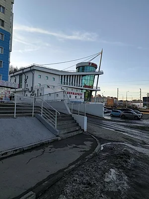 У Истока, Зал — фото