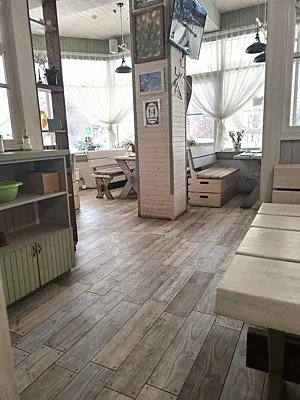 Позы на Пионерском, Зал — фото