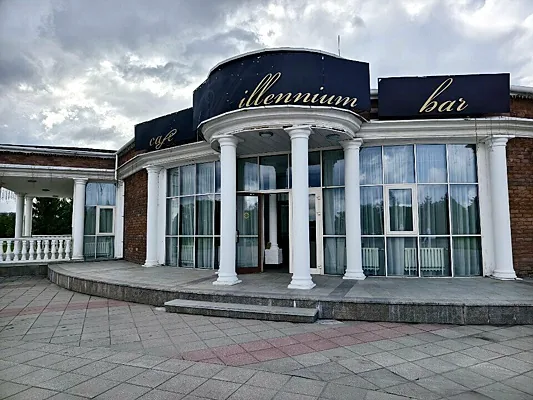 Миллениум, Зал — фото