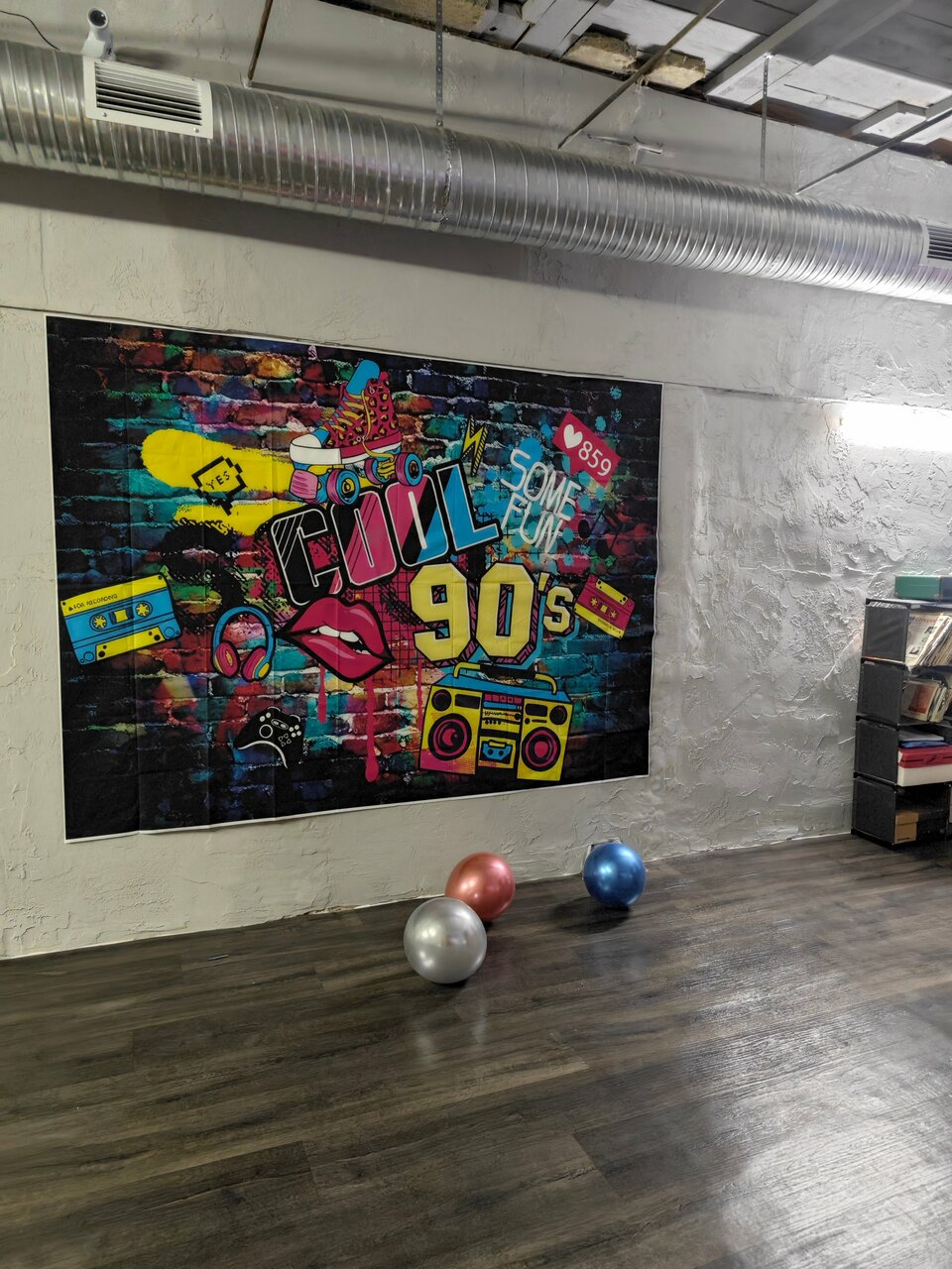 Зал — Вечера кому за... 35... 40... 50... 60... 70