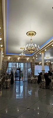 Счастье, Зал — фото