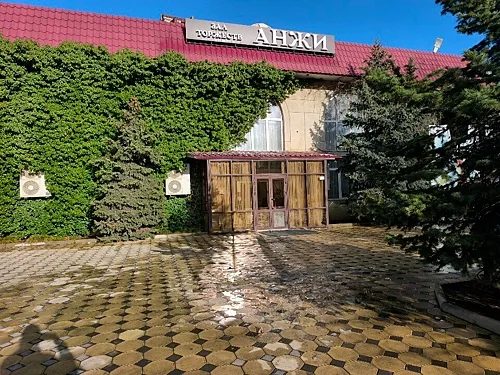 Анжи, Махачкала — фото площадки
