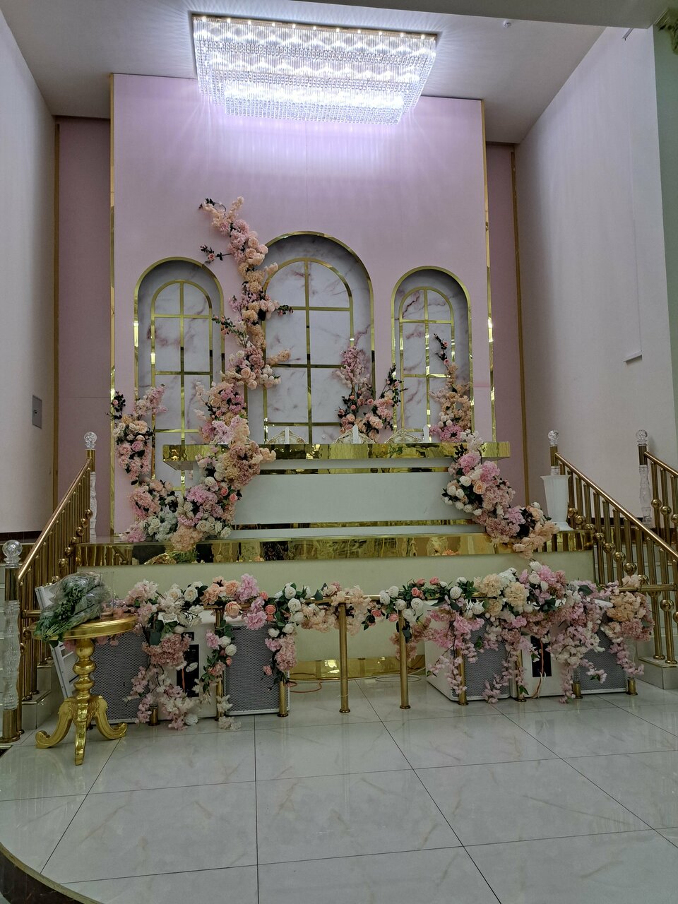 Зал — Palazio