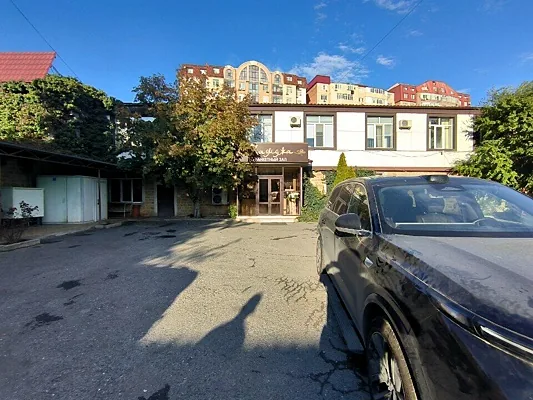 Хадиджа, Зал — фото