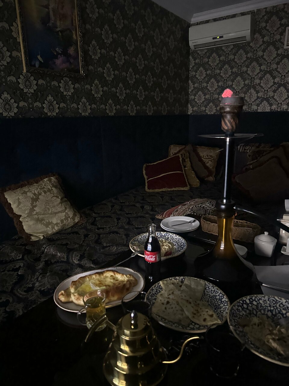 Зал — Sherbet Lounge Cafe