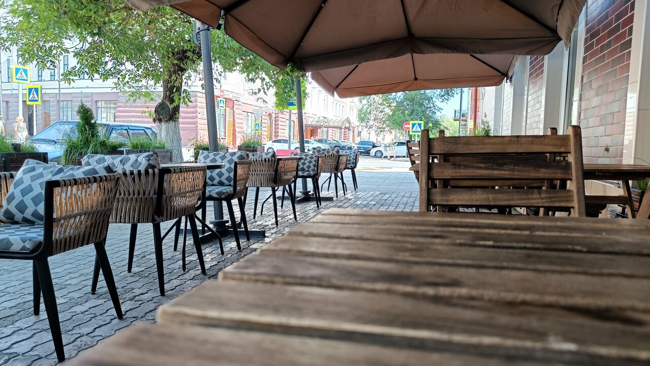 Зал — In Tempo Pizza &Grill