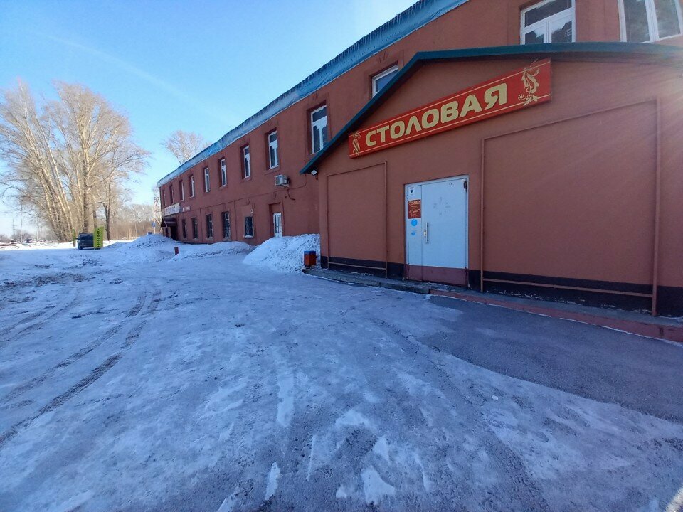 Зал — Столовая