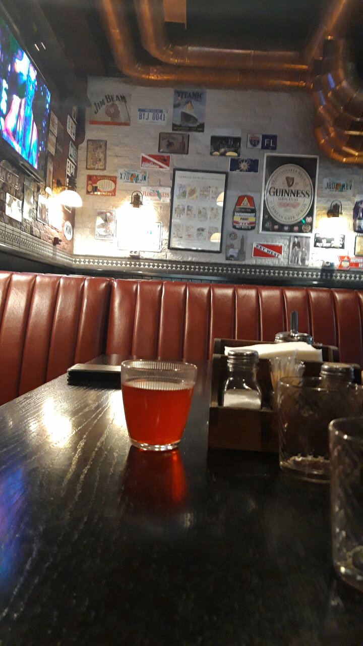 Harat's pub, Зал — фото