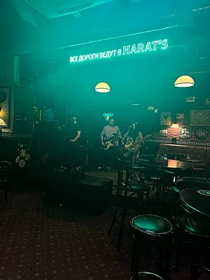 Harat's pub, Зал — фото