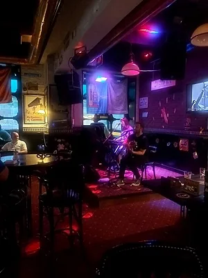 Harat's pub, Зал — фото