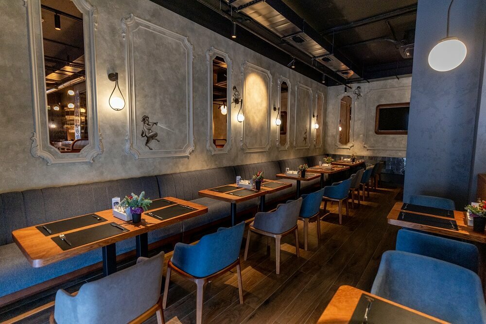 Зал — Brasserie Lambic