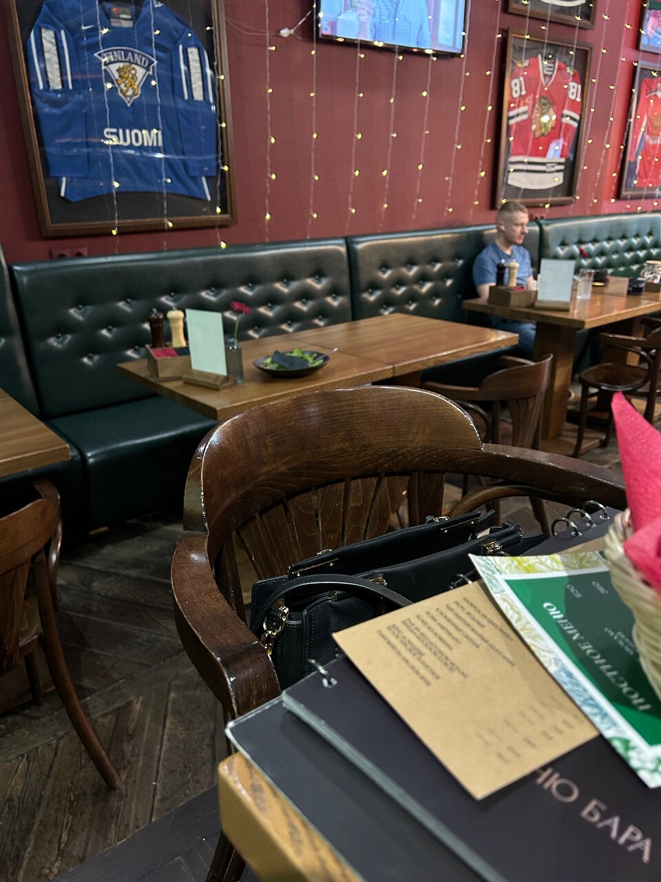 Зал — Gastropub klever