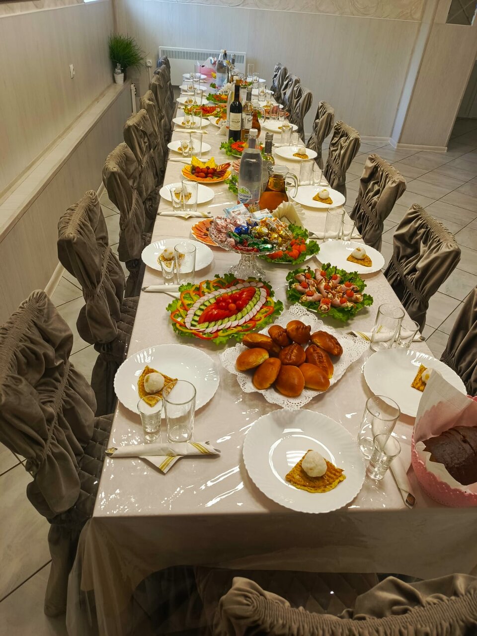 Семейный очаг — Зал, фото банкетного зала